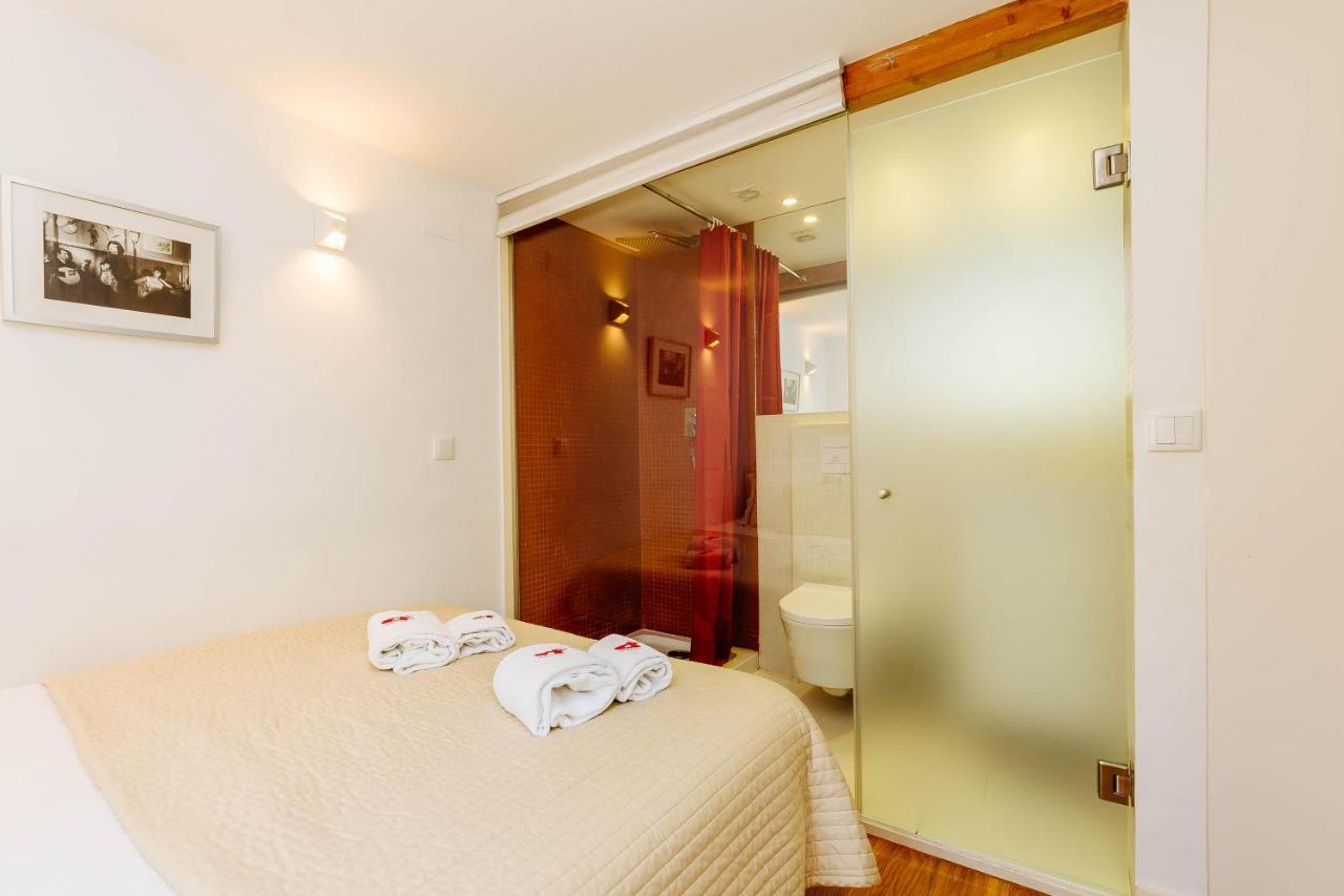 Rent4Rest Bairro Alto Charming 1Bd Apartment Lisbon Exterior photo